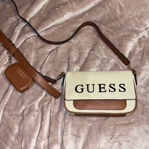 BOHO GUESS PURSE w. Detachable coin purse